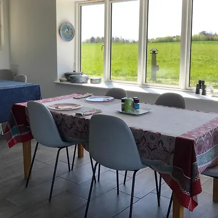 Bed & Breakfast Yggdrasil Guest *